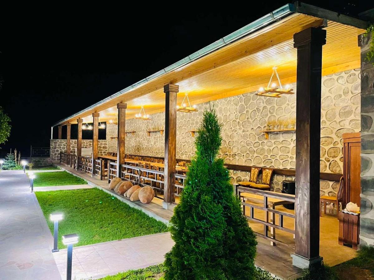 Lara Hotel Goris Extérieur photo