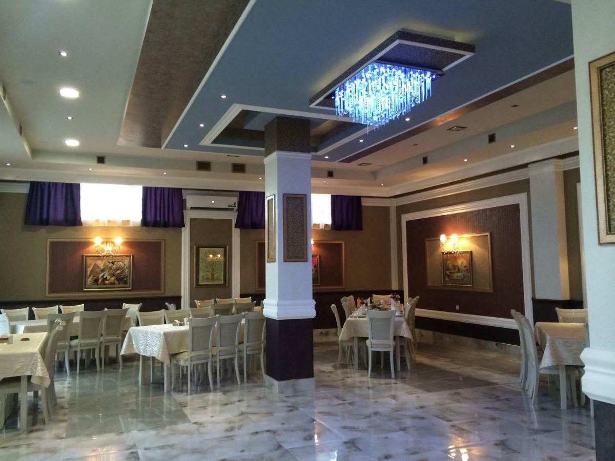 Lara Hotel Goris Extérieur photo