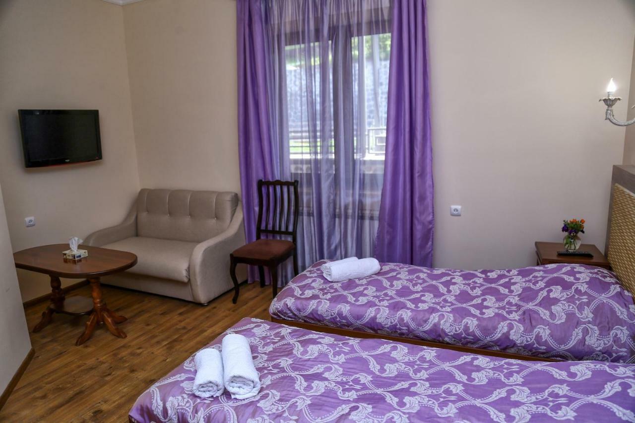Lara Hotel Goris Extérieur photo
