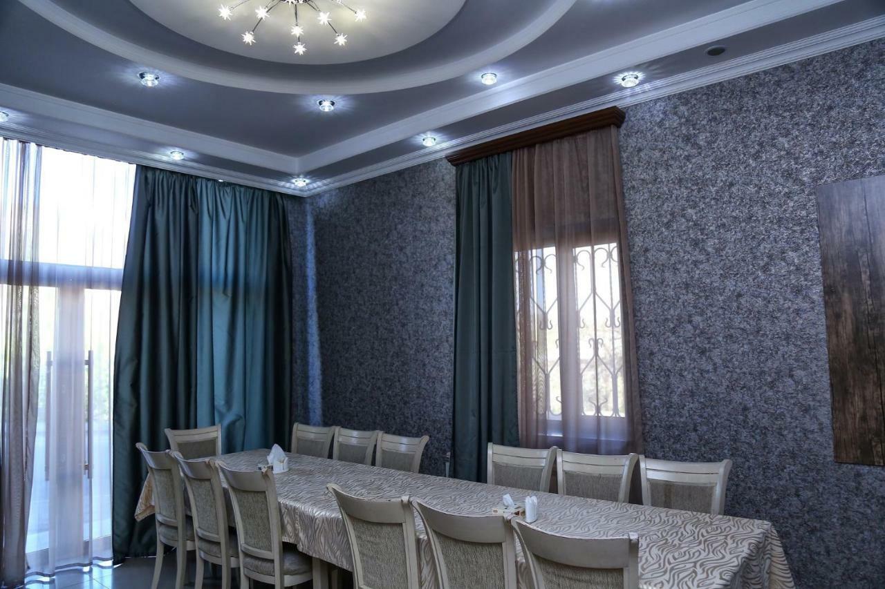 Lara Hotel Goris Extérieur photo