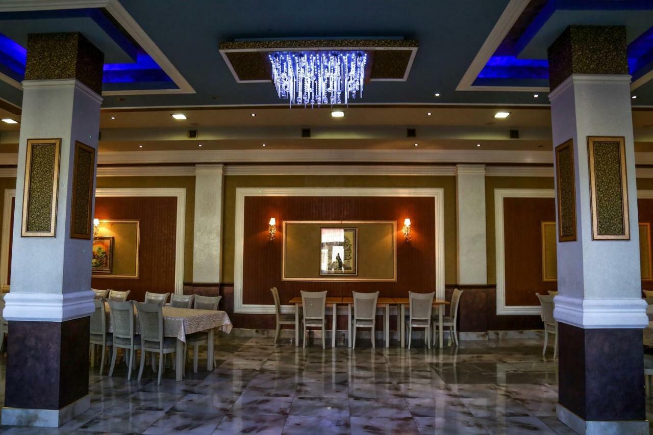 Lara Hotel Goris Extérieur photo