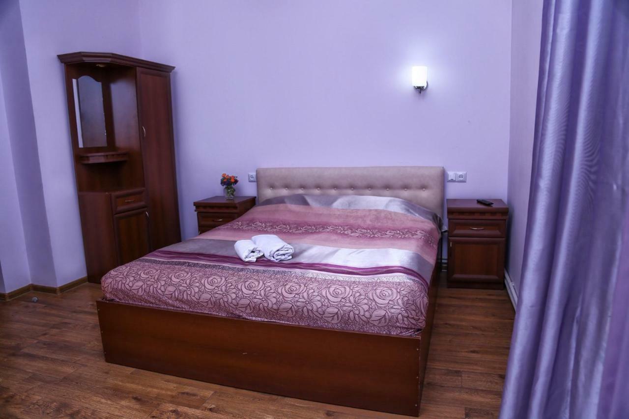 Lara Hotel Goris Extérieur photo